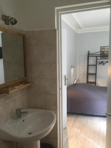 Habitación Doble Confort del hotel Hôtel Alléty. Foto 4