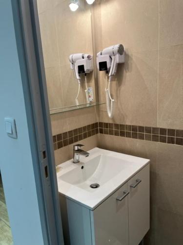 Habitación Doble con baño compartido del hotel Luna Park. Foto 2