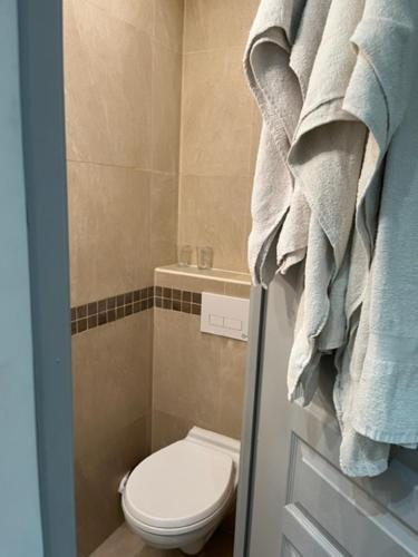 Habitación Doble con baño compartido del hotel Luna Park. Foto 3