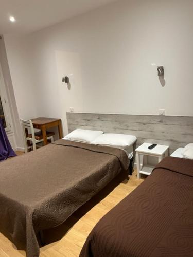 Habitación Triple con baño privado del hotel Luna Park