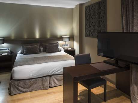 Habitación doble Superior del hotel Catalonia Avinyó. Foto 2