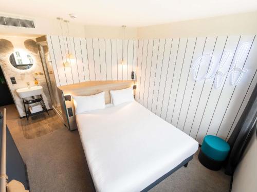 Habitación Doble Estándar del hotel Ibis Styles Paris 16 Boulogne. Foto 1