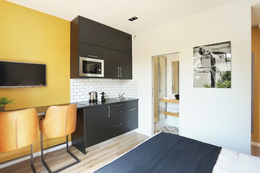 Estudio, balcón (Medium Studio with Kitchen) del hotel Yays Paris Zola By Numa. Foto 3