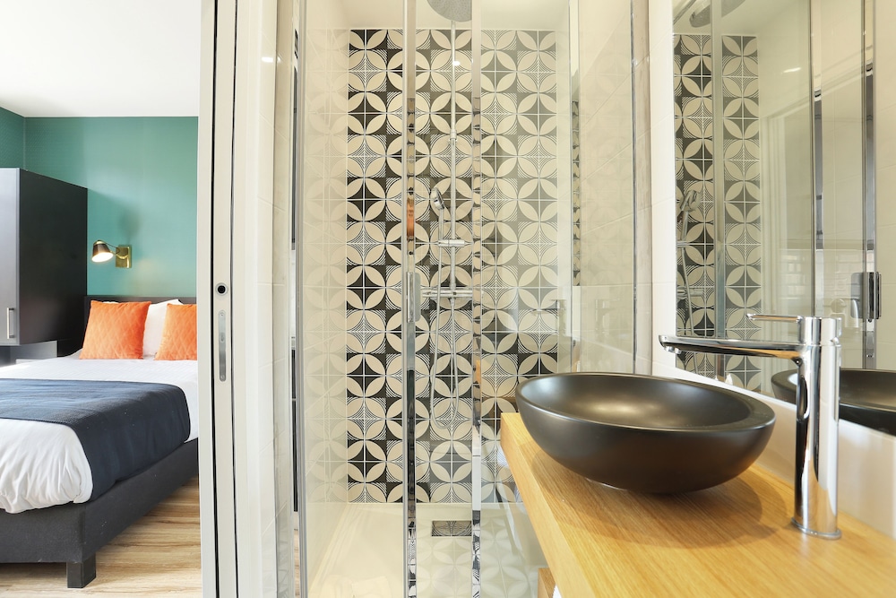 Estudio, balcón (Medium Studio with Kitchen) del hotel Yays Paris Zola By Numa. Foto 13