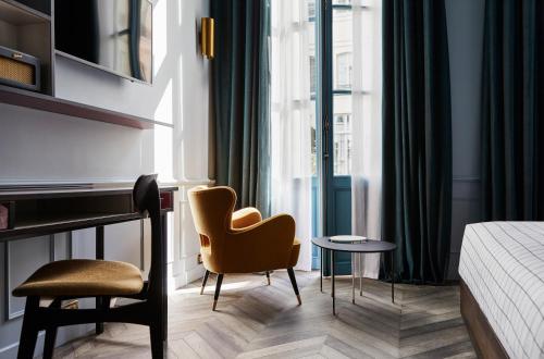 Habitación Muy Amplia con vistas al jardín del hotel The Hoxton Paris