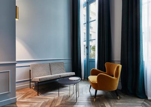 Habitación Muy Amplia con vistas al jardín del hotel The Hoxton Paris. Foto 4