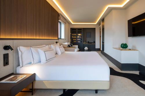 Habitación The Level del hotel Melia Bilbao. Foto 4