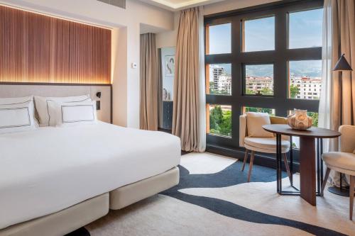 Suite Junior The Level del hotel Melia Bilbao. Foto 4