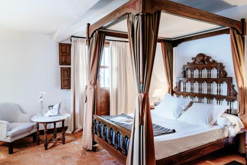 Habitación Doble con cama supletoria - 1 o 2 camas del hotel Parador De Mérida. Foto 1