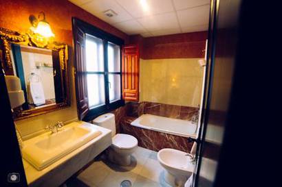 Habitación doble 2 camas del hotel Posada De Vallina By Mira. Foto 1