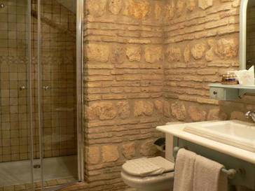 Habitación doble 2 camas del hotel Posada De Vallina By Mira. Foto 3