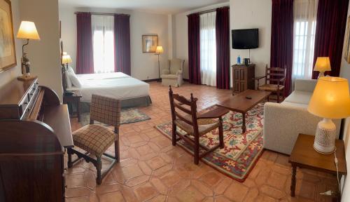 Habitación Doble Superior del hotel Parador De Plasencia. Foto 5