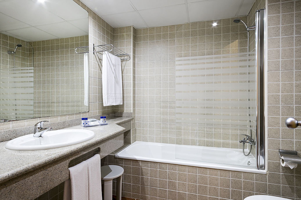 Habitación Triple del hotel Best Alcazar