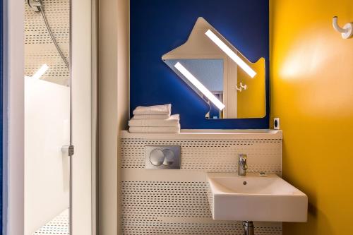 Habitación Doble del hotel Ibis Budget Paris Gennevilliers. Foto 6