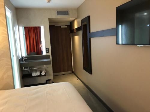 Habitación Doble Estándar del hotel Ibis Budget Annecy Poisy. Foto 5