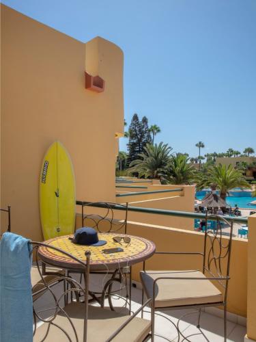 Apartamento con vistas a la piscina del hotel Atlantic Garden Beach Mate. Foto 4