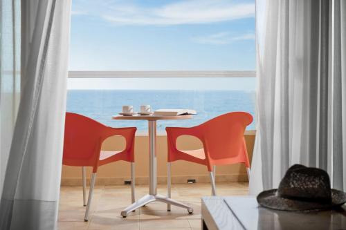 Suite Junior del hotel Elba Carlota Beach & Golf Resort. Foto 6