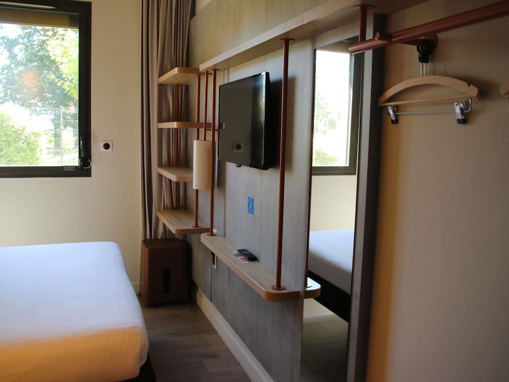 Habitación Doble del hotel Ibis Budget Rennes Route De Lorient. Foto 8