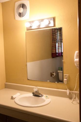 Habitación Doble Estándar - 1 o 2 camas del hotel Fran Cove