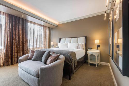 Habitación con cama extragrande - Adaptada para personas de movilidad reducida del hotel Curtiss , Ascend Collection