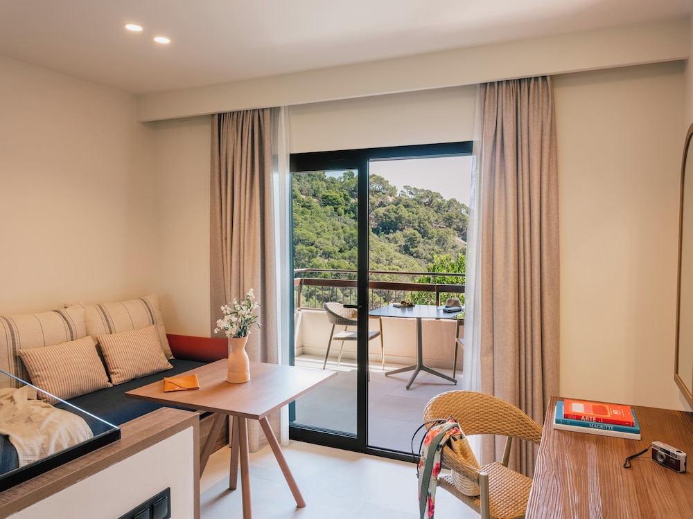 Zel Junior Suite Vista Jardín del hotel Zel Costa Brava. Foto 5