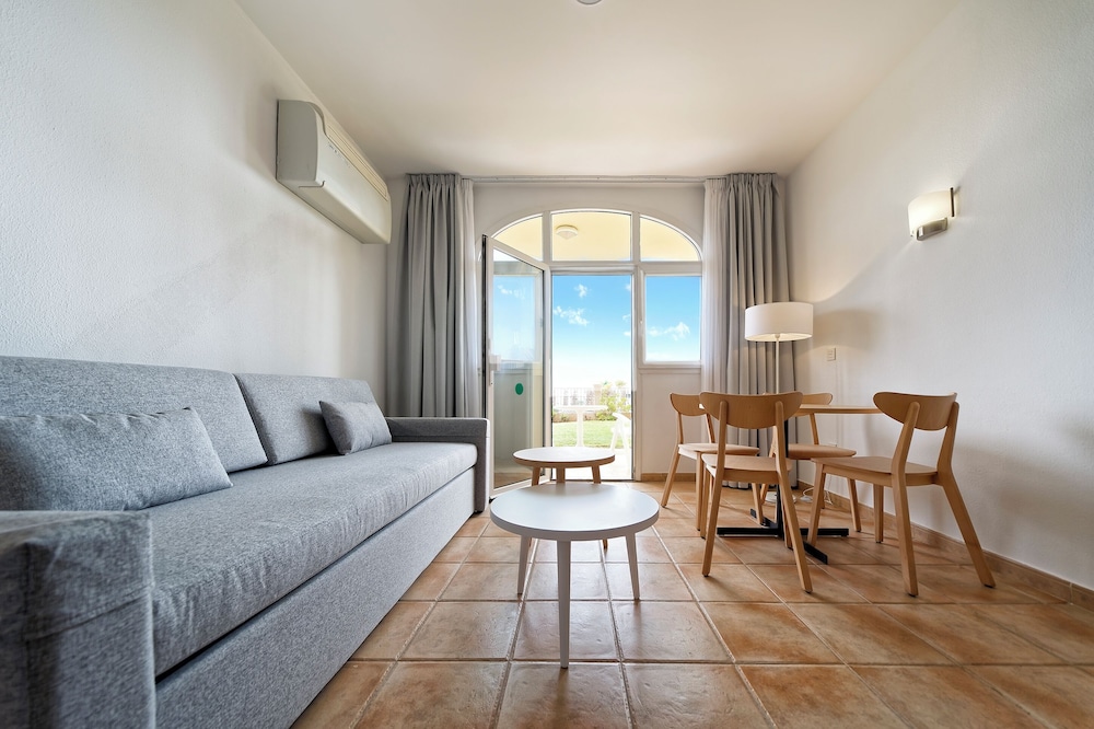 Estudio Premium, terraza del hotel Sport Monte Feliz - powered by Playitas