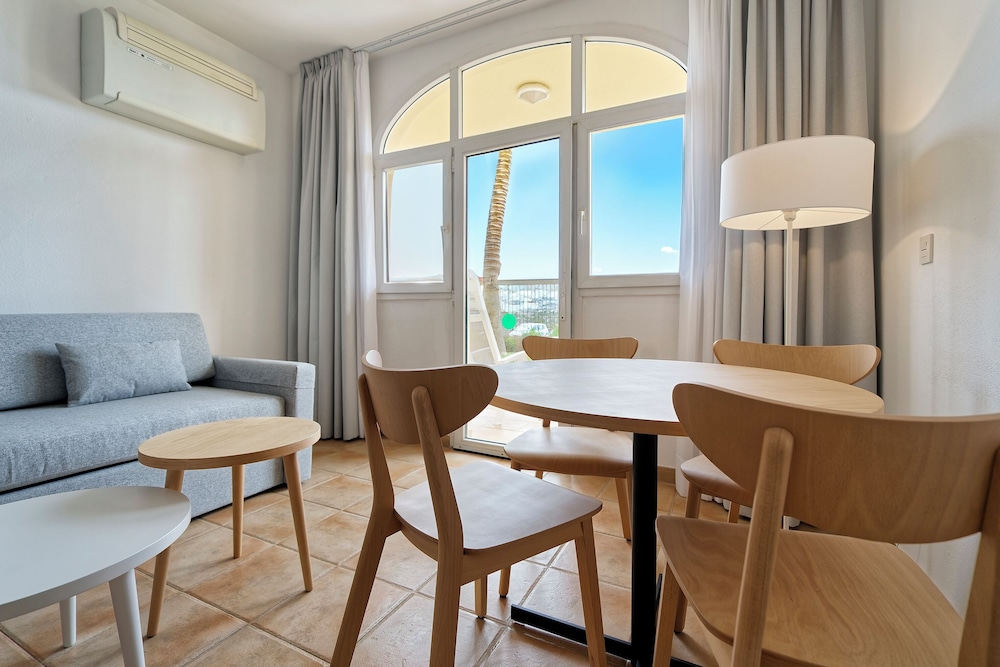 Estudio Premier, balcón del hotel Sport Monte Feliz - powered by Playitas