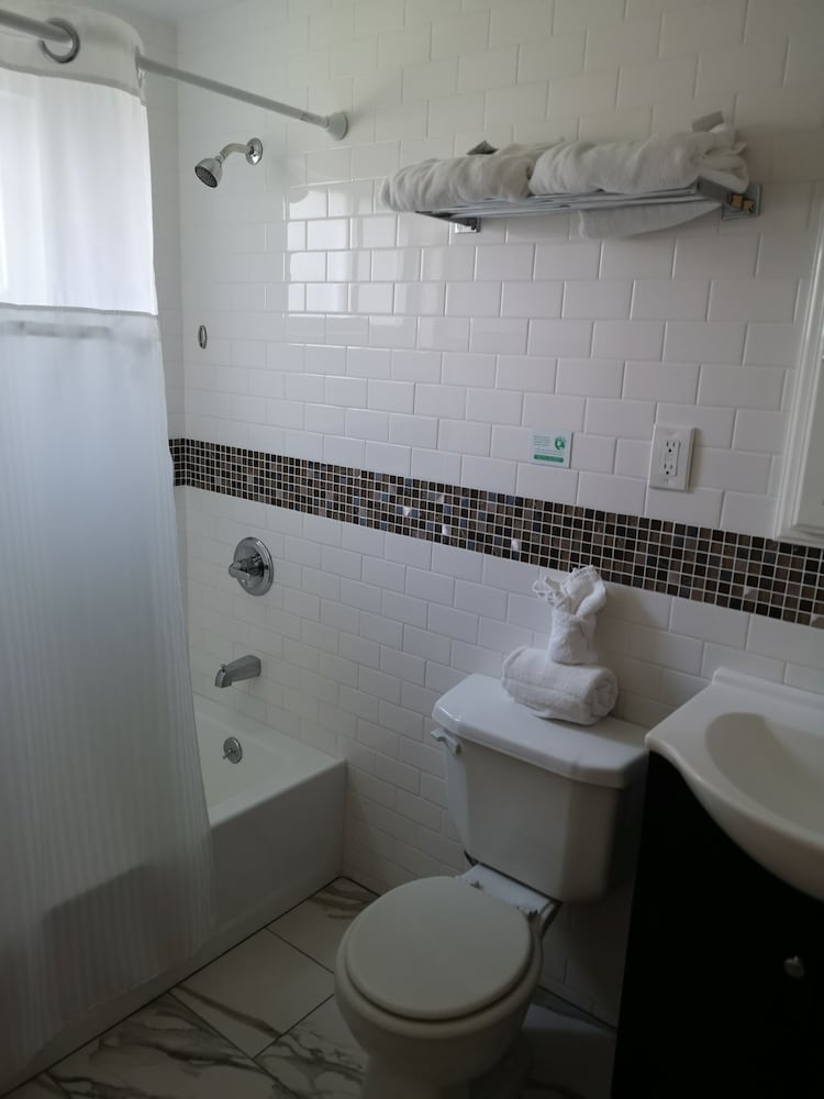 Habitación estándar (2 Full Beds, No Pets) del hotel Bay Watch And Marina. Foto 4