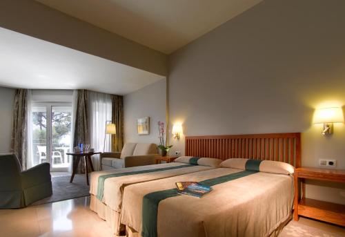 Habitación Doble Superior del hotel Parador De Córdoba. Foto 3
