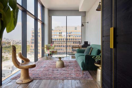 Suite Estudio con vistas a la ciudad del hotel Arlo Williamsburg. Foto 6