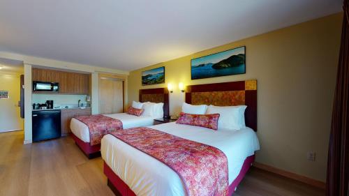 Habitación Superior con 2 camas grandes - Frente al lago del hotel Surfside On The Lake. Foto 1