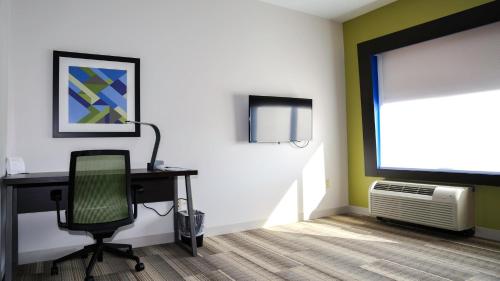 Queen Suite with Two Queen Beds - Communications Accessible del hotel Holiday Inn Express and Suites Kingston-ulster, An Ihg