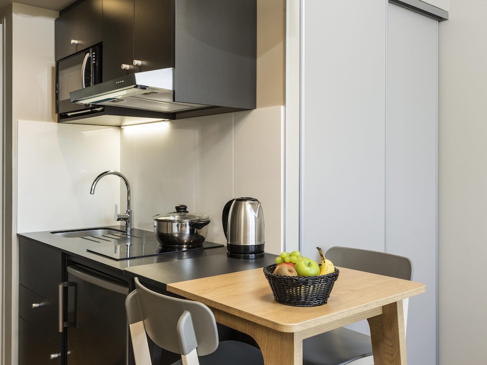 Estudio con cama doble del hotel Aparthotel Adagio Access Palaiseau Saclay. Foto 5
