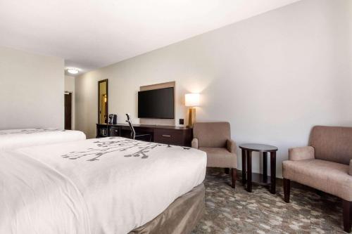 Suite con 2 camas grandes - No fumadores del hotel Sleep Inn & Suites Middletown - Goshen. Foto 4