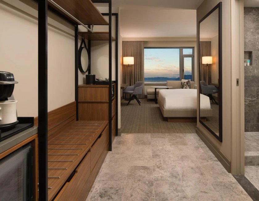 Habitación, 1 cama de matrimonio grande, vistas al lago del hotel Hyatt Regency Lake Washington At Seattle's Southport