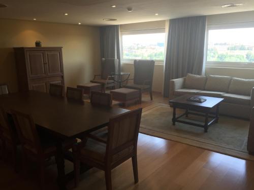 Suite Junior del hotel Parador De Salamanca. Foto 6