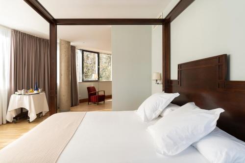 Suite Junior del hotel Parador De Soria. Foto 2