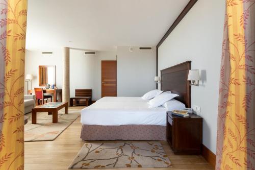Habitación Doble Superior del hotel Parador De Soria. Foto 1