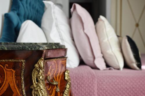 Habitación Doble con salón y balcón del hotel Convento La Gloria. Foto 2