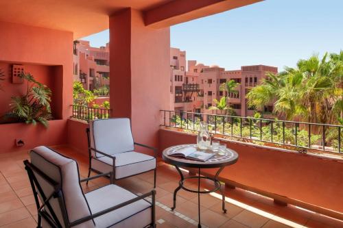Suite Junior Ciudadela con vistas al resort del hotel The Ritz-carlton Tenerife, Abama. Foto 5