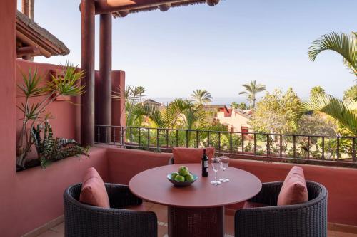 Habitación Retiro Familiar con vistas al océano del hotel The Ritz-carlton Tenerife, Abama. Foto 4