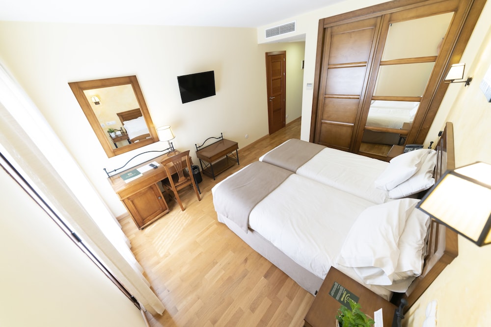 Habitación con 2 camas individuales del hotel Comendador