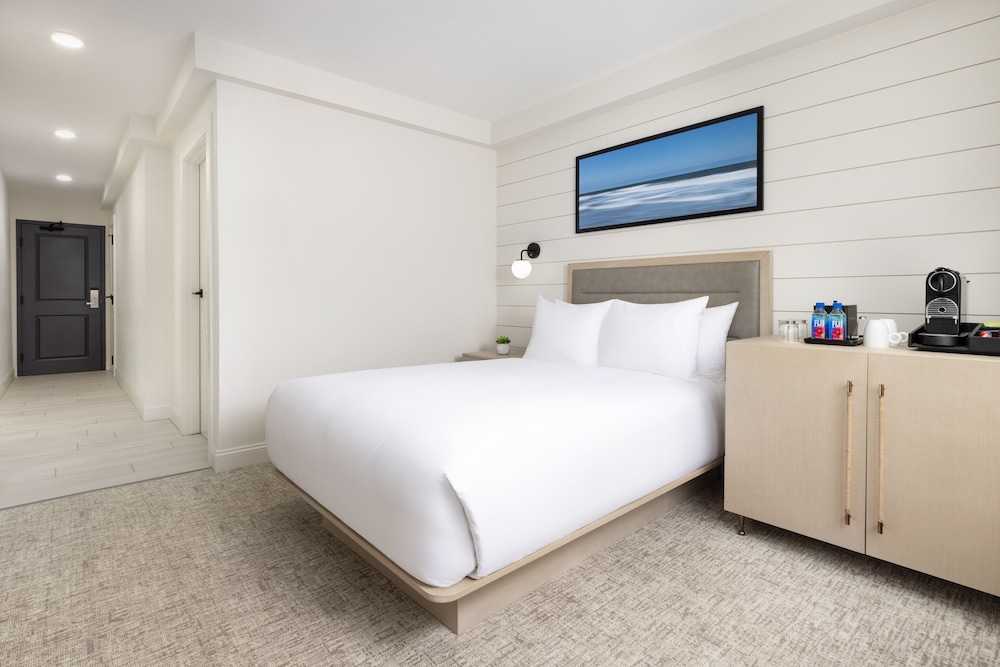 Accesible | 1 cama King con bañera del hotel The Pell - Part Of Jdv By Hyatt. Foto 2