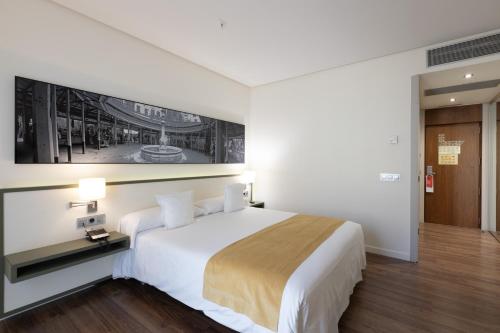 Habitación Familiar con terraza del hotel Primus Valencia. Foto 5