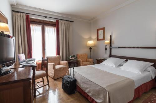 Habitación Doble Superior del hotel Parador De Tordesillas. Foto 3