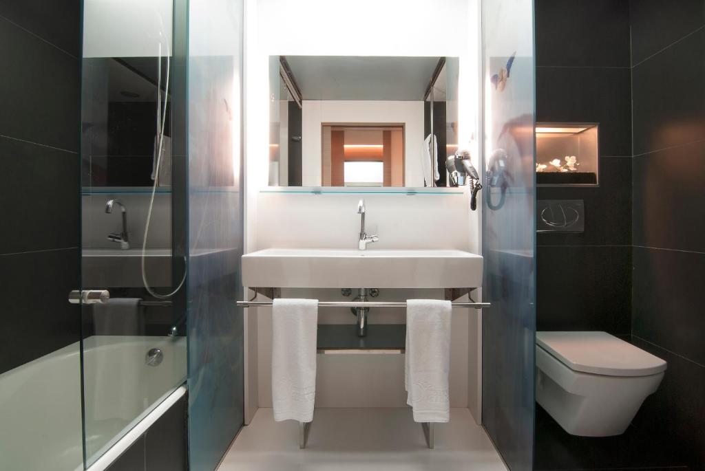 Habitación doble Parking incluido del hotel Vincci Zentro Zaragoza. Foto 5