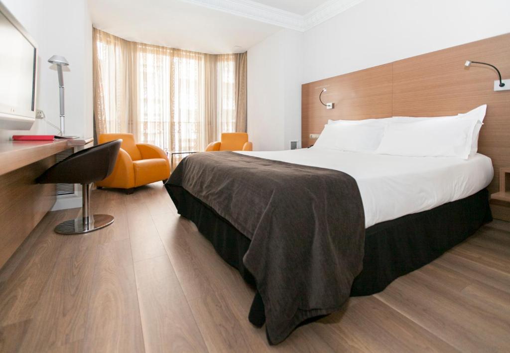 Habitación doble Parking incluido del hotel Vincci Zentro Zaragoza. Foto 7