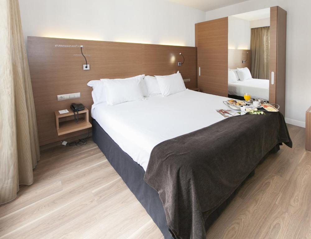 Habitación doble Económica del hotel Vincci Zentro Zaragoza