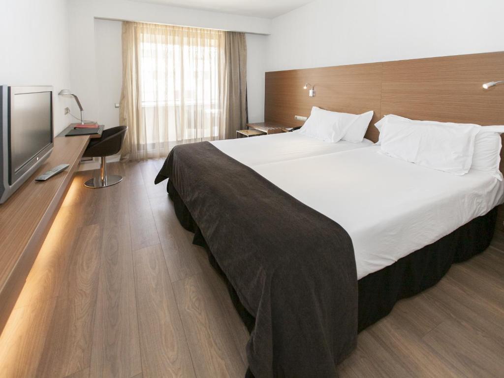 Habitación doble Balcón o Terraza del hotel Vincci Zentro Zaragoza. Foto 1