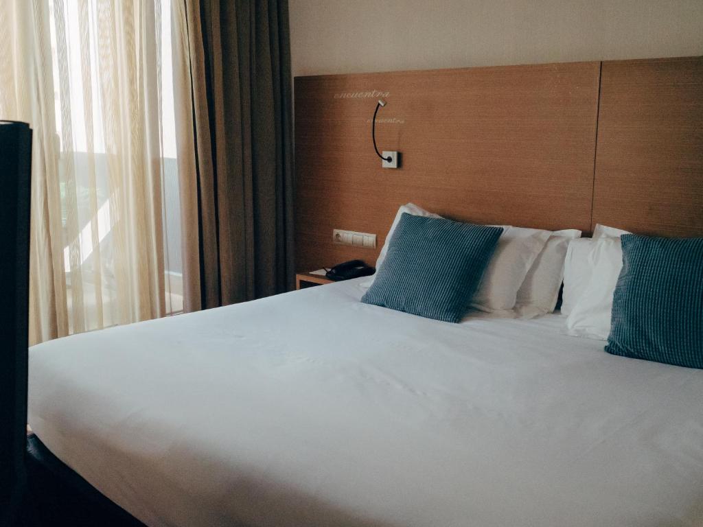 Habitación doble Superior del hotel Vincci Zentro Zaragoza. Foto 1
